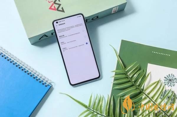 iqoo5值得入手嗎？旗艦“水桶機”入手到底虧不虧！