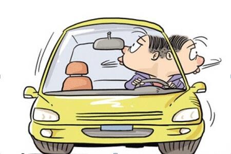 開車抽煙扣分嗎，2018年開車抽煙如何處罰