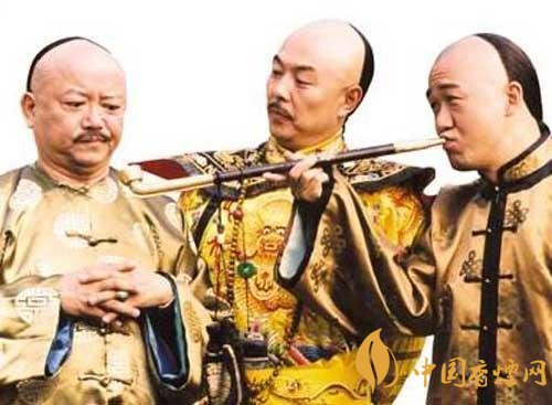 紀(jì)曉嵐愛(ài)抽煙是真的嗎，紀(jì)曉嵐抽的什么煙